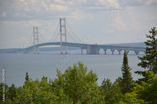 Fotografie bridge+lake+michigan+huron