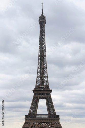 Eiffel Tower in Paris © Popova Olga