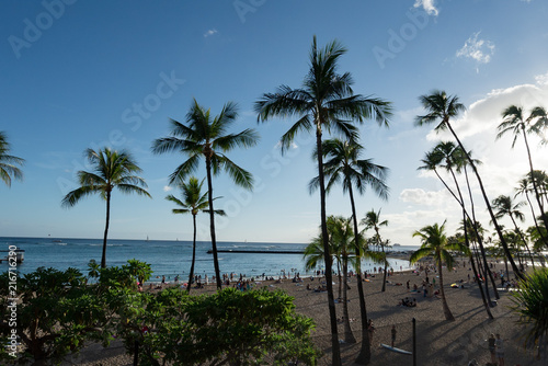 Hawaii Waikiki Beach © Shin Shin