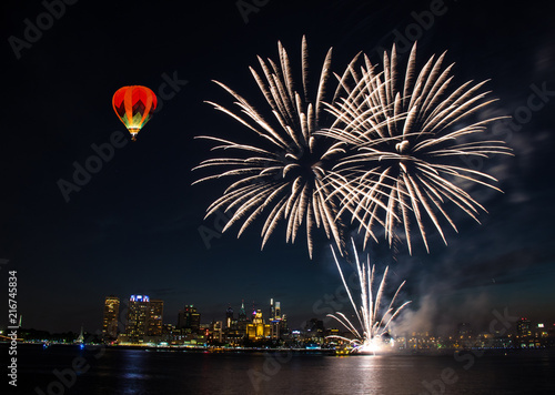 The July 4th firework over  Philadelphia skylines