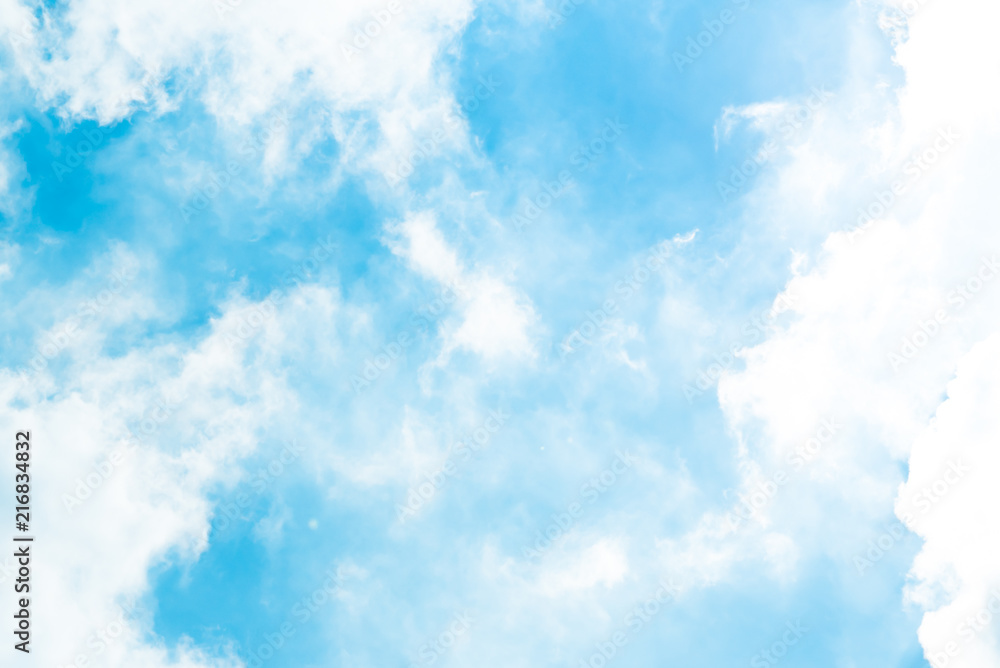 空 空