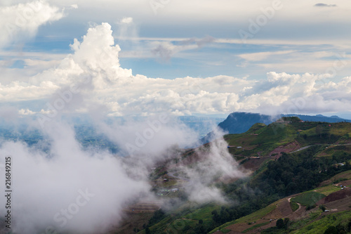 Mist on the Mountain © Satawat