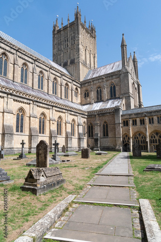 Wells cathedral courtyard graves
