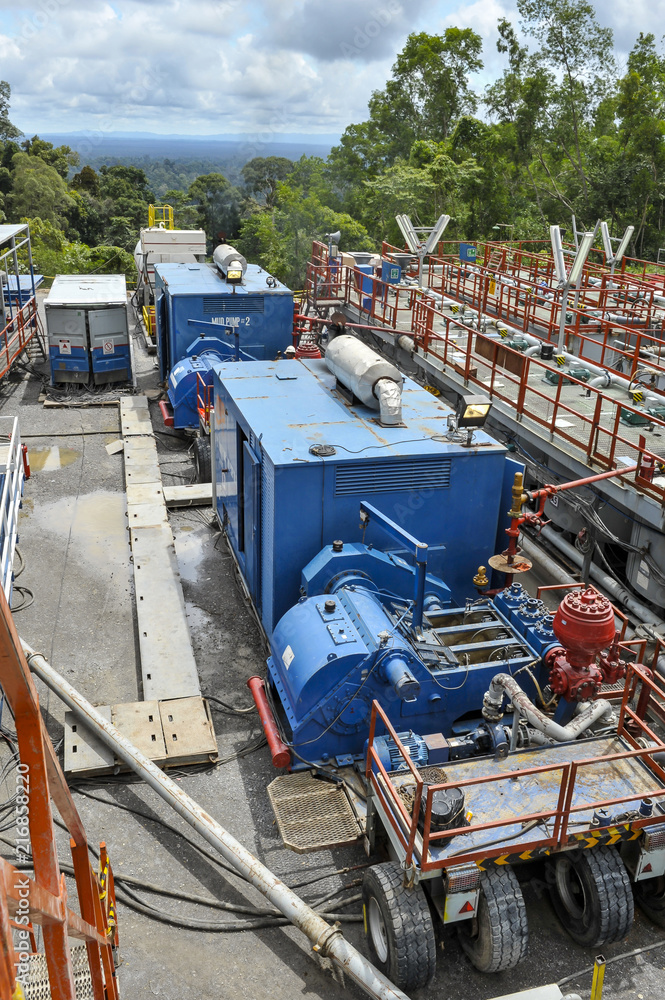 mud <a href='https://www.ruidapetroleum.com/product/49'>pump</a> in <a href='https://www.ruidapetroleum.com/product/category/Drilling-Rig-and-Workover-Rig'>drilling rig</a> in stock