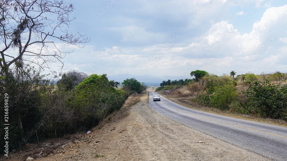 Straße - Landstraße auf Kuba