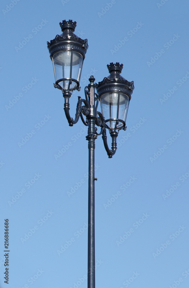 lampadaire éclairage public