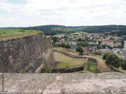 Zitadelle von Bitsch - Citadelle de Bitche – gelegen auf einem Hügel über der Stadt Bitsch 