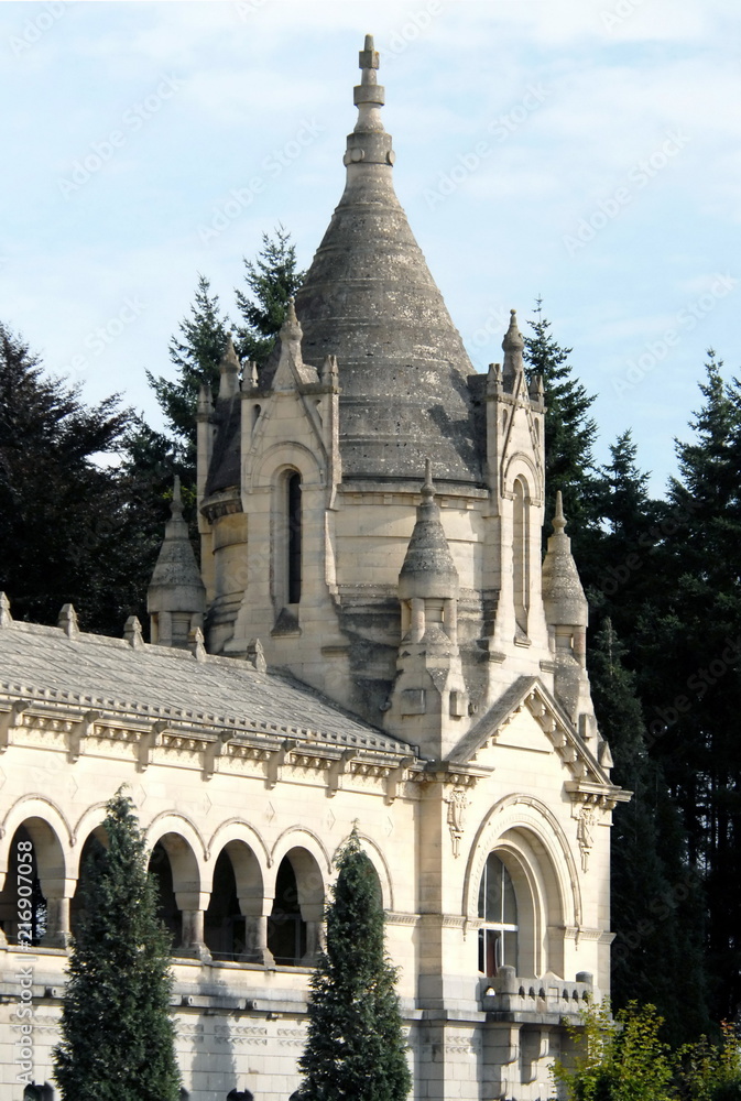 Ville de Lisieux, basilique Sainte-Thérèse de Lisieux (début de construction 1929), Calvados, Normandie, france