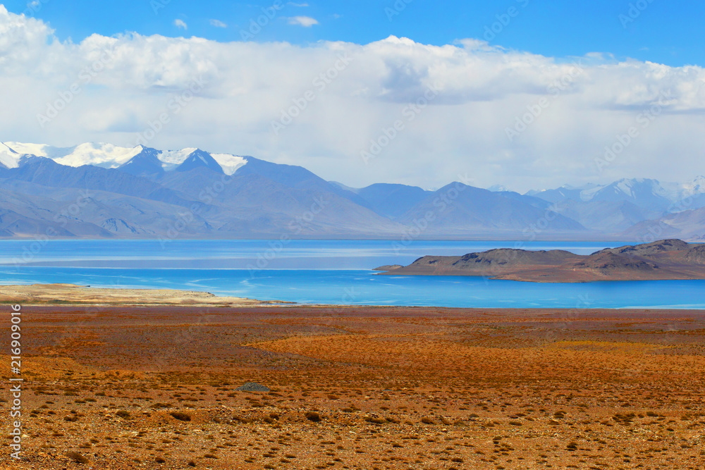 Pamir. Tajikistan. Mountain landscape. Lake Karakul.