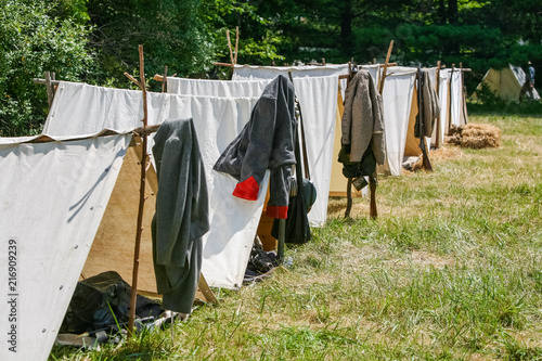 Valokuva Rows of Civil War tents at a reenactment of a civil war encampment