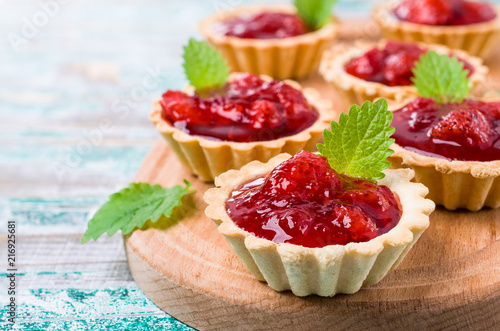 Tartlets with strawberry jam