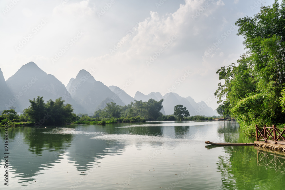 Wonderful view of the Yulong River and karst mountains, Yangshuo
