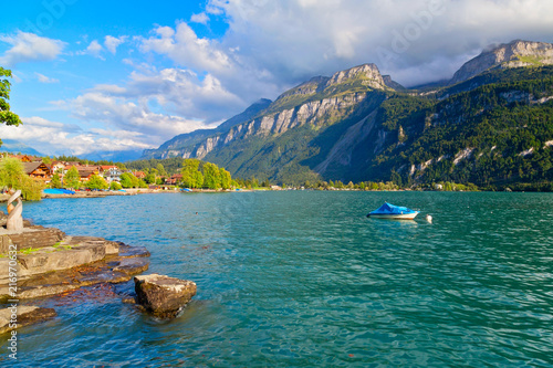 Brienz, Brienzersee, Schweiz photo