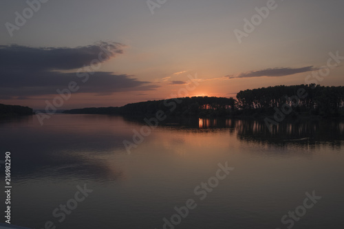 Sonnenuntergang auf der Donau