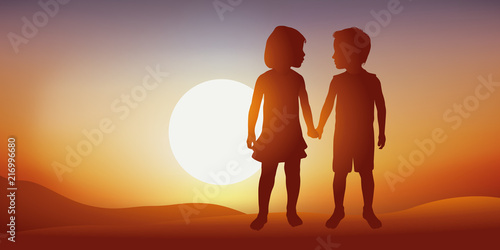 enfants - amitié - ami - amoureux - donner la main - fille - garçon - concept - deux - heureux - bonheur