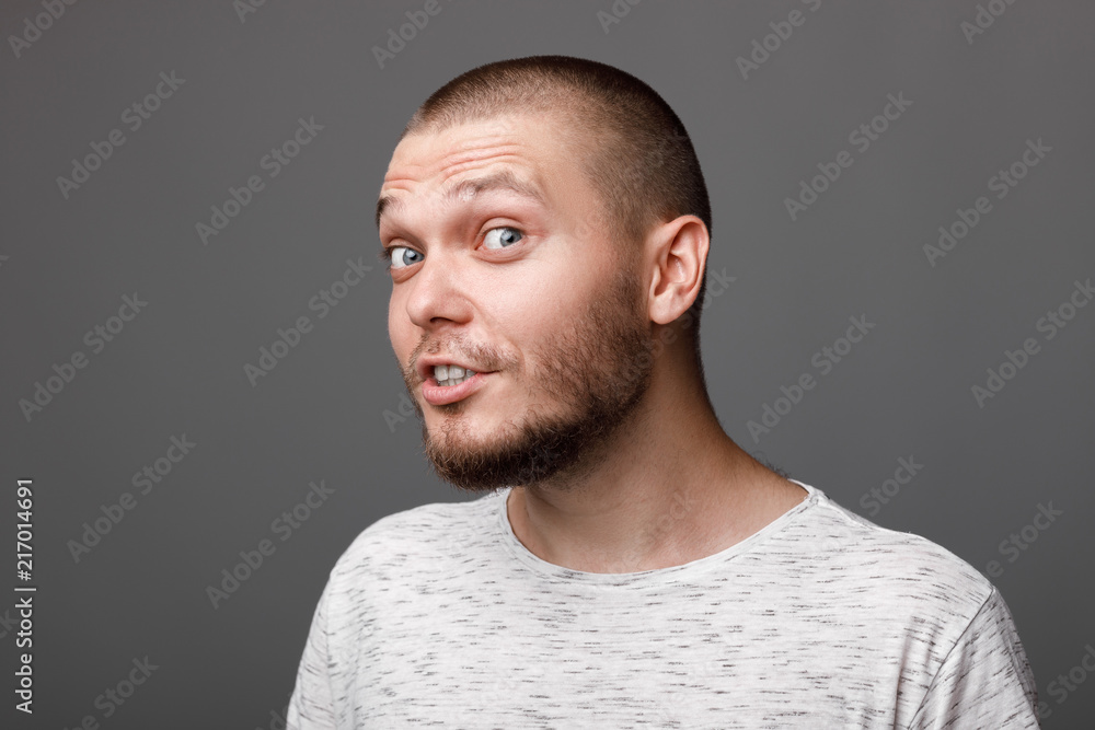 Obraz premium the portrait of the young bearded man