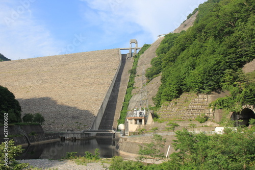 ロックフィルダムでは国内最大級の奈良俣ダム(群馬県)