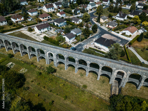 aqueduct in the French city Pont-sur-yonne