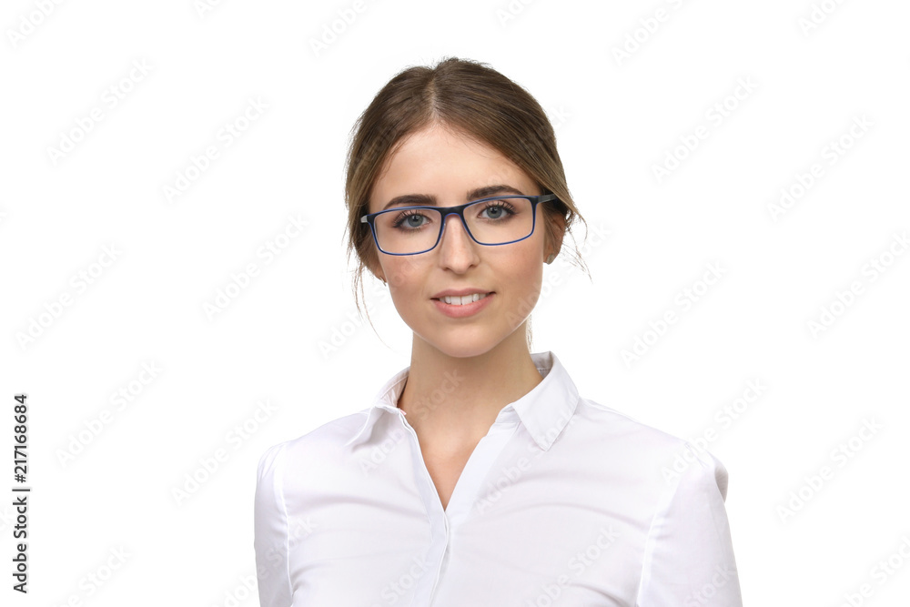 Hübsche blonde Frau mit Brille lächelt Hübsche blonde Frau mit Brille lächelt