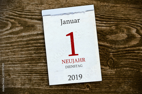 Abreißkalender Kalender mit Silvester Neujahr 2018 2019