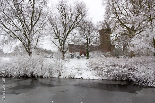 Burg Linn im Winter photo