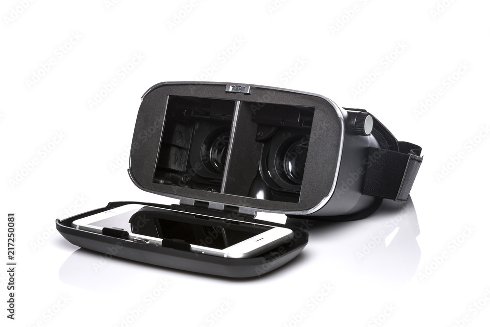 Fototapeta premium vr glasses with smartphone isolated white