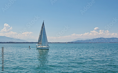 yacht on lake © Jareck