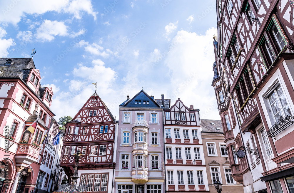 Historische Hausfassaden Bernkastel-Kues Rheinland Pfalz Deutschland