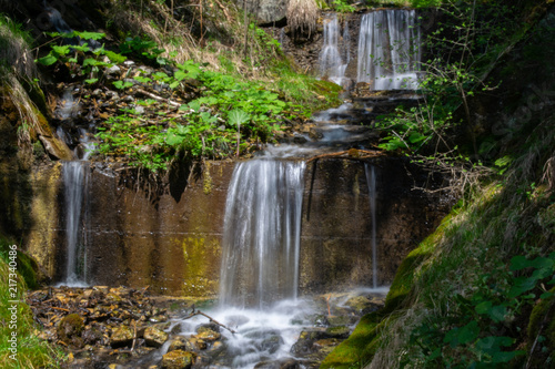 Fototapeta Naklejka Na Ścianę i Meble -  waterfall in alps