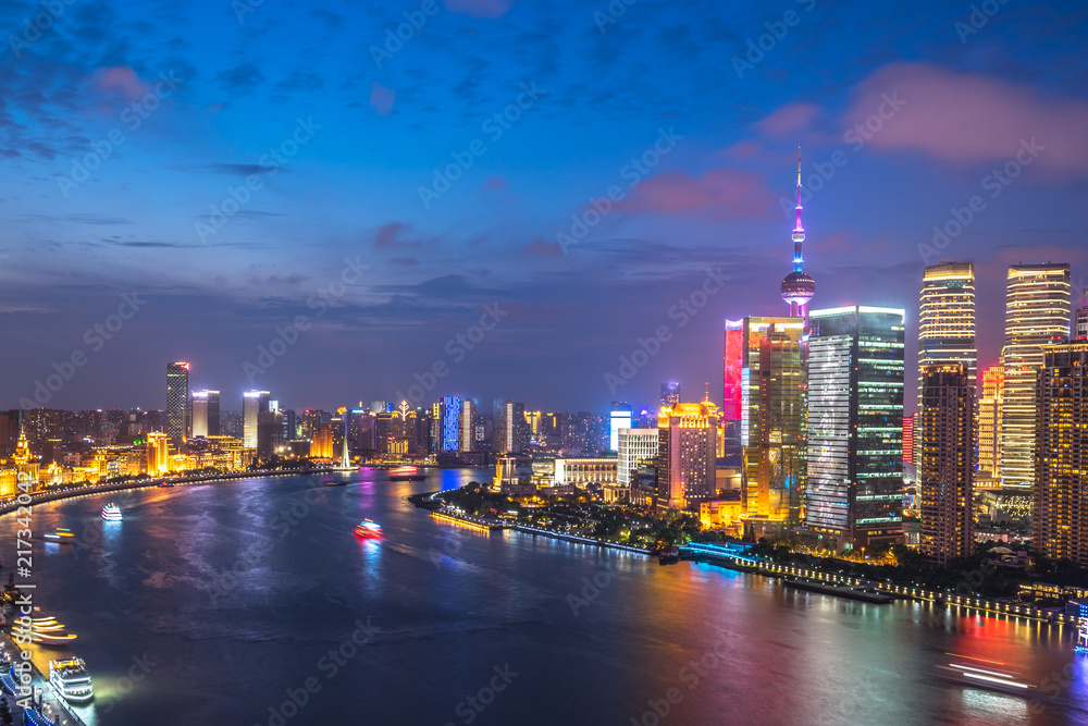 Fototapeta premium panoramic city skyline in shanghai china