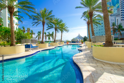Miami swimming pool © Venu