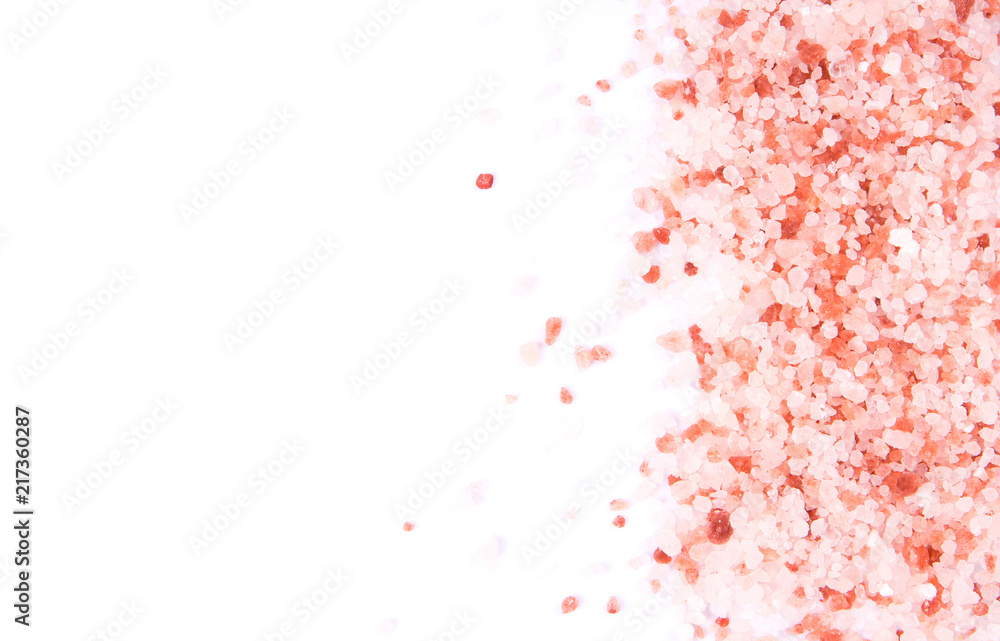 Himalayan Pink Salt isolated on white with copyspace - obrazy, fototapety, plakaty 