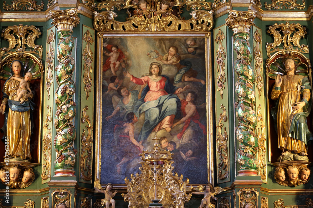 Retable. Couronnement de la Vierge-Marie. Eglise Notre-Dame de l'Assomption. Cordon. Altarpiece. Coronation of the Virgin Mary. Church of Our Lady of the Assumption. Cordon.