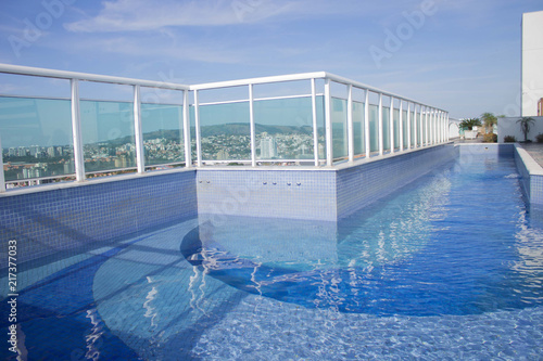 Azul