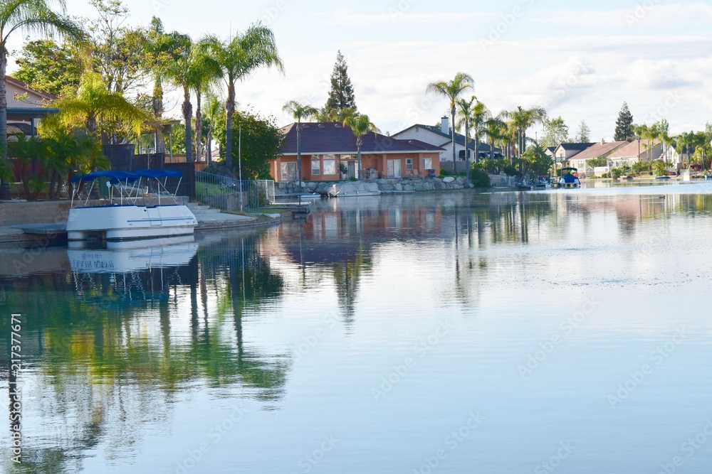 Fototapeta premium tropical backyard lake
