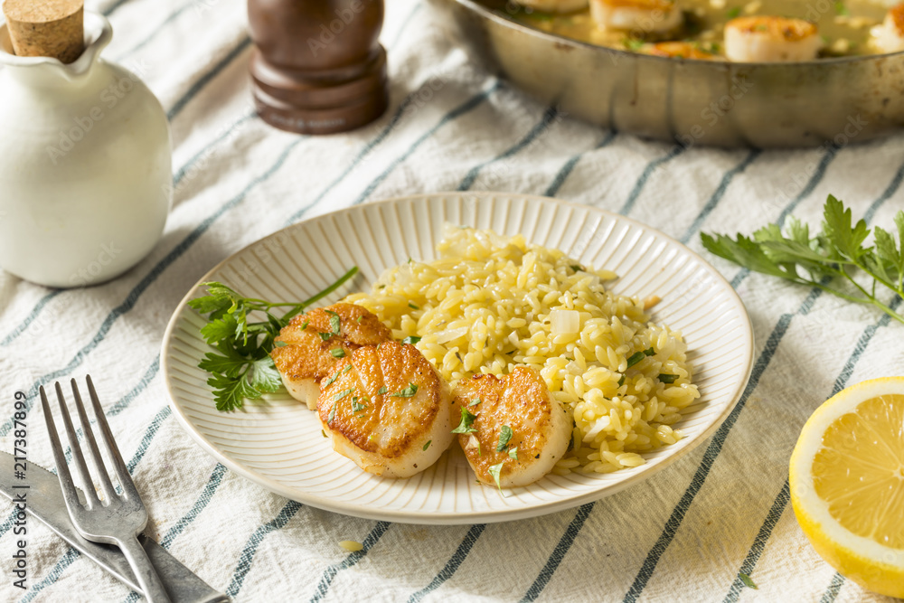 Panned Seared Scallops in Broth Panned Seared Scallops in Broth