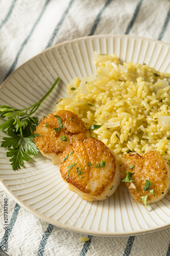 Panned Seared Scallops in Broth