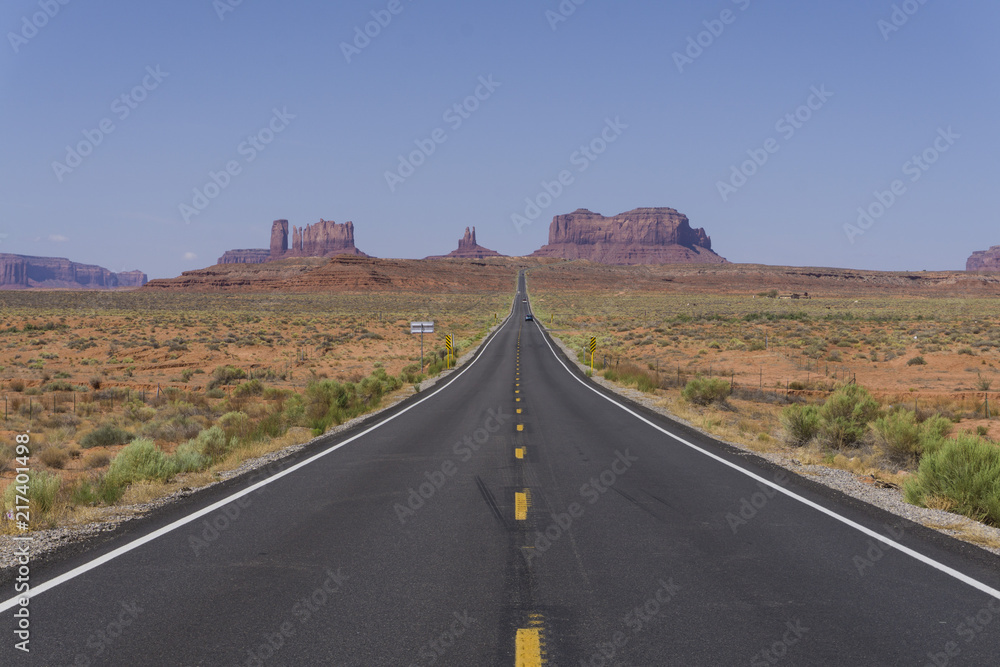 Carretera Monument Valley a la reserva Navajo. Forrest Gump point Carretera Monument Valley a la reserva Navajo. Forrest Gump point