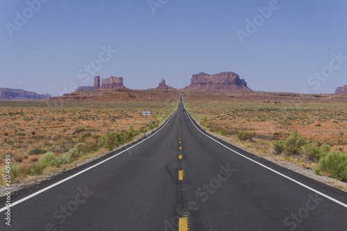 Carretera Monument Valley a la reserva Navajo. Forrest Gump point