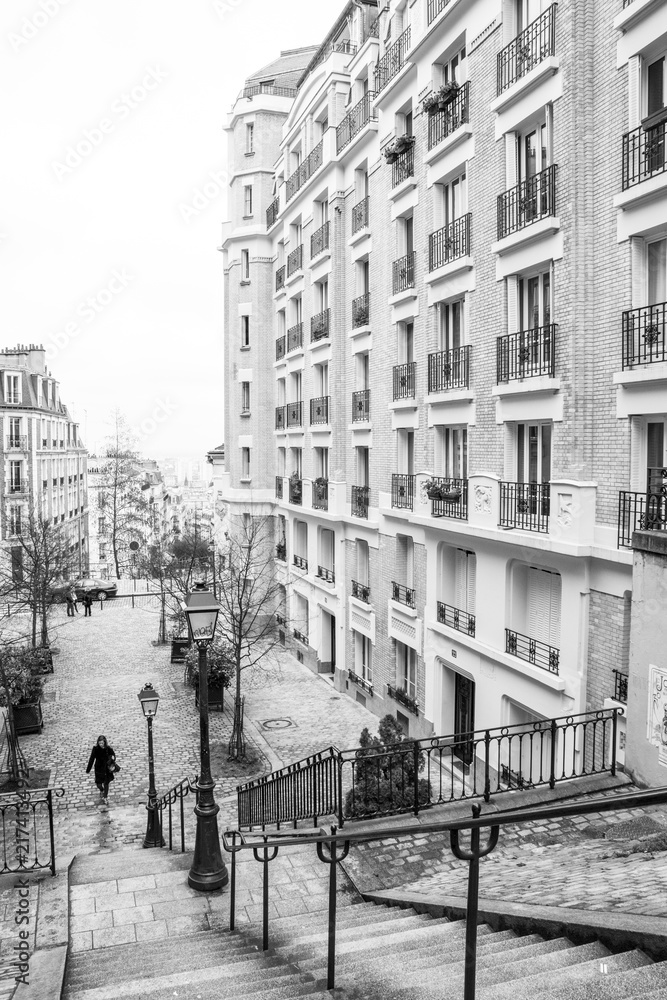 Building on the Montmartre
