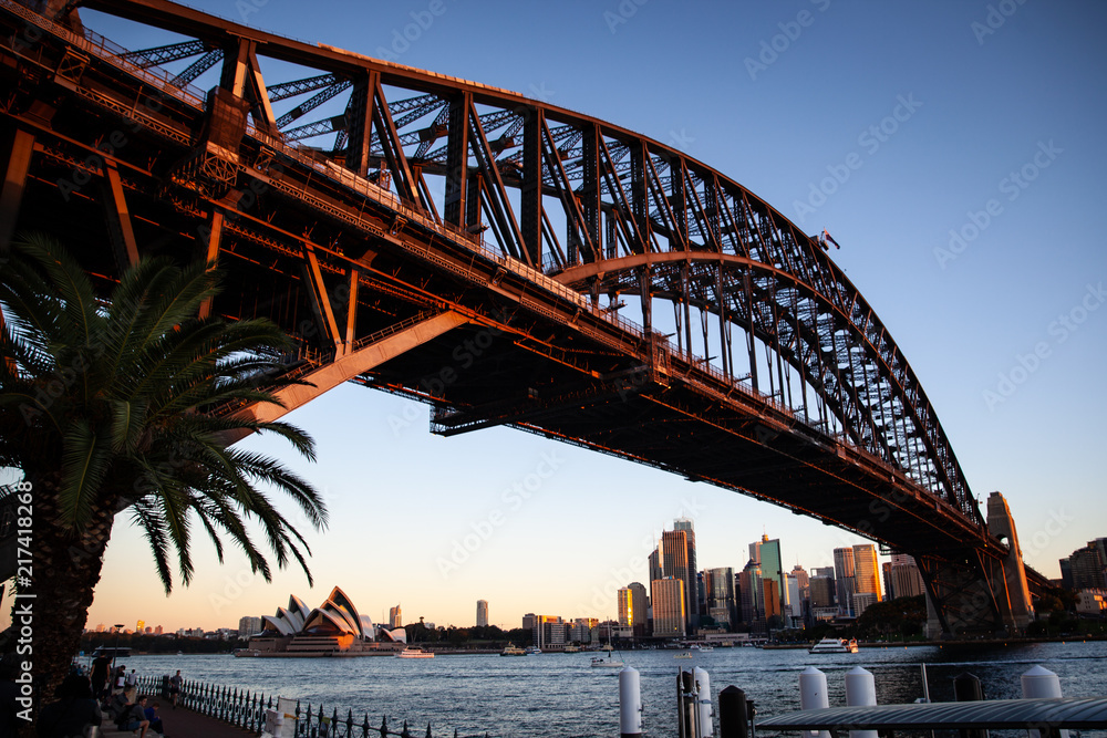 Naklejka premium Sydney Harbour Bridge, Sydney, Sydney Harbour, sunset, sunrise, golden