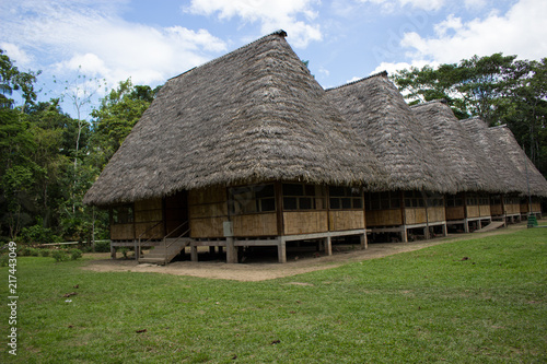 bungalow lodge foresta amazzonica amazzonia