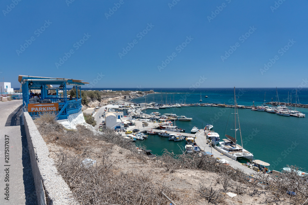 Port de Blycháda sur l'île de Santorin, Cyclades, Grèce