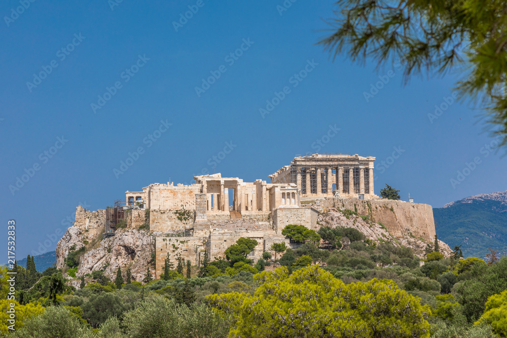 Vue sur l'Acropole depuis la colline des Nymphes à Athènes