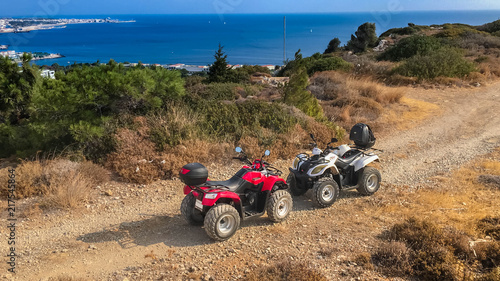 Mountain top view, paklenica (Croatia)