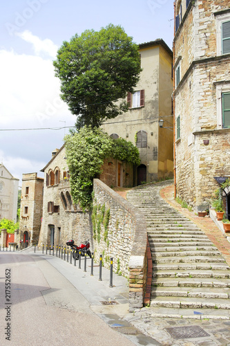 Fototapeta Naklejka Na Ścianę i Meble -  Alley with stairs in Perugia, Umbria -Italy
