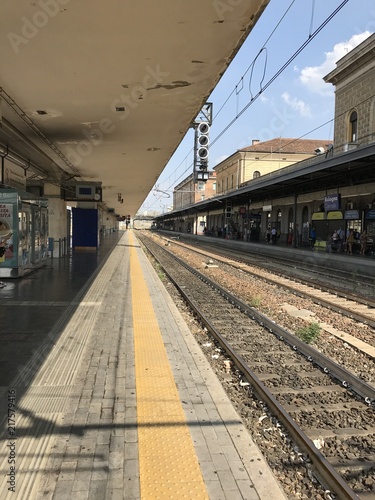 Fototapeta Naklejka Na Ścianę i Meble -  Bologna Station