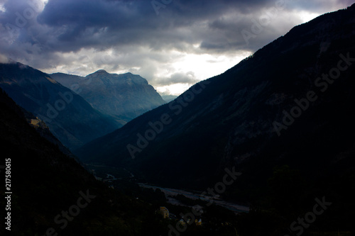 Storm is coming, Alpes-de-Haute-Provence, France