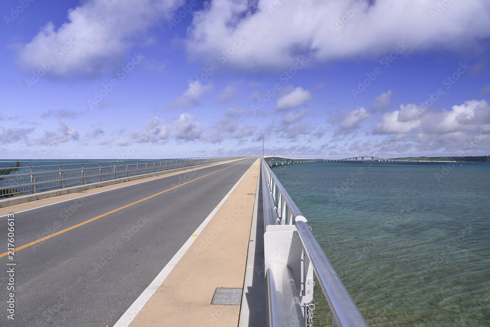 Irabe Ohashi which connects Miyakojima and Irabujima Irabe Ohashi which connects Miyakojima and Irabujima