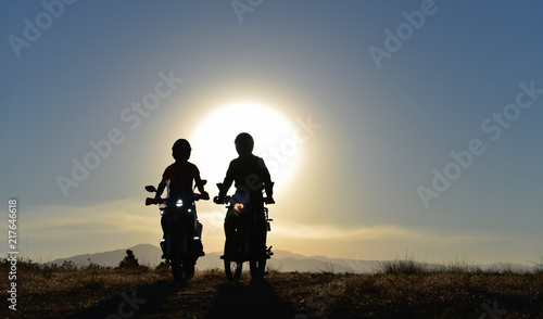 motorcycle touring duels and wonderful landscapes